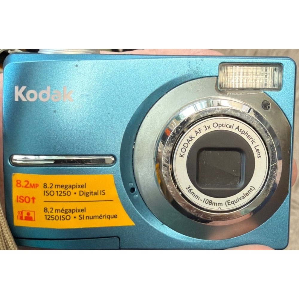 Kodak EasyShare C813 Digital Camera 8.2MP 3x Optical Zoom Blue Digicam